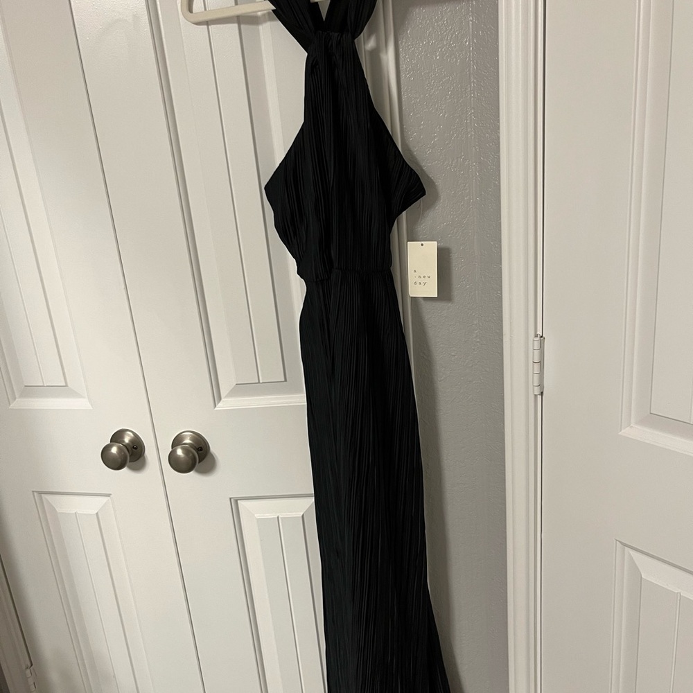 a new day Black Halter Open Back Pleated Maxi Dress with Twist Neck - Picture 5 of 8